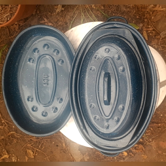 Enamel Roaster Pans - Picture 6 of 6